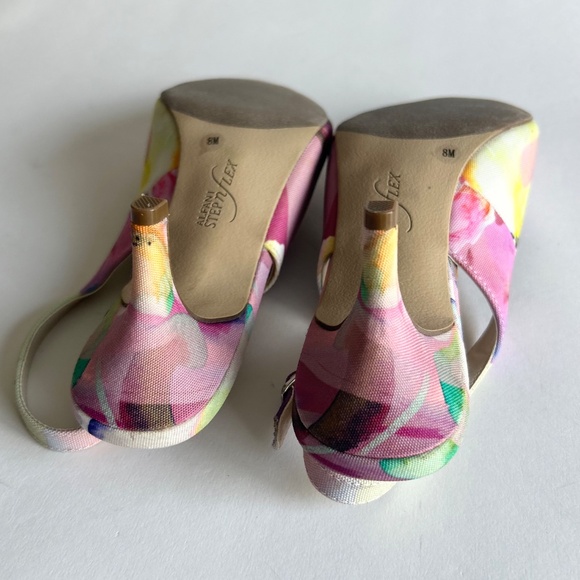 New Alfani Stepnflex Multicolor Flower Canvas Point Toe Heels size 8 - Picture 14 of 16